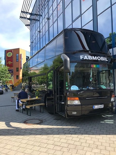 Das FABmobil, in dem INFLAMMANIA den Kindern präsentiert wird. ©Medizin3/Uniklinik Erlangen